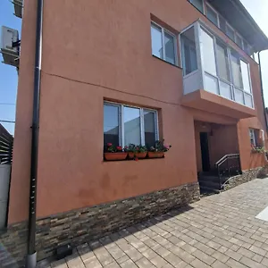  Gazde/Camere de închiriat Casa Darya-24h Check-in