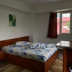  Apartament Quiet Garden Ground Floor